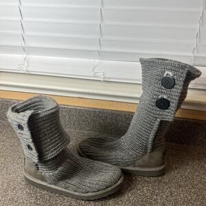 UGG Australia Classic Winter Boots Women Sz 6 Gray Sweater Knit Mid Calf Pull On